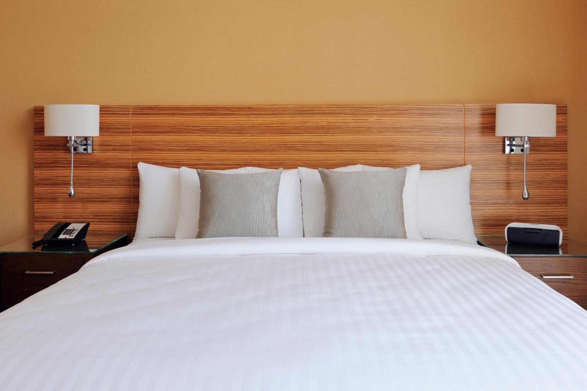 מלון Courtyard By Marriott World Trade Center, אבו דאבי מראה חיצוני תמונה
